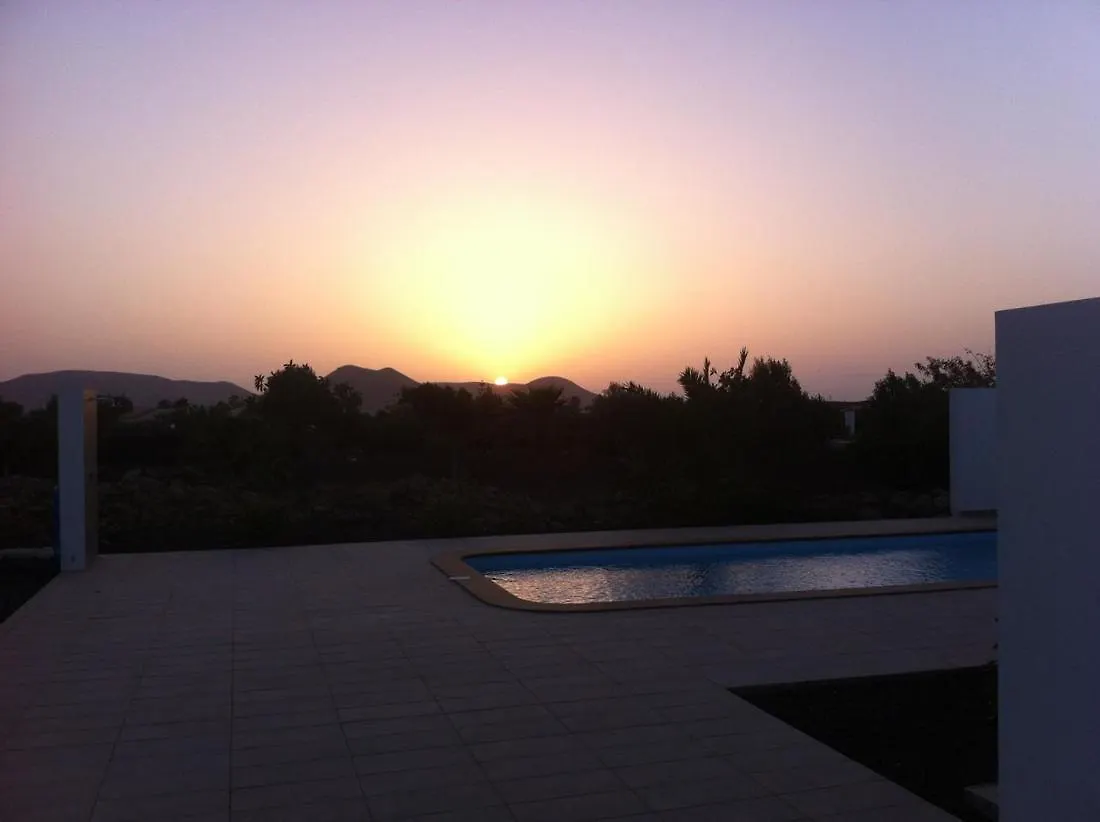 Villa Wind Wave 28A Heated & Shared Pool Lajares